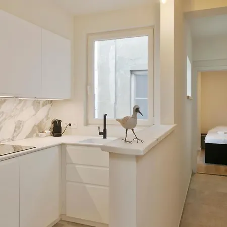 Apartment Center - Only 50m From The Beach!