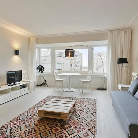 Apartment Center - Only 50m From The Beach! *