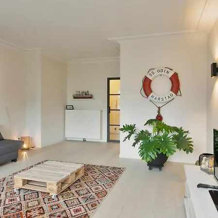 Center - Only 50m From The Beach! *